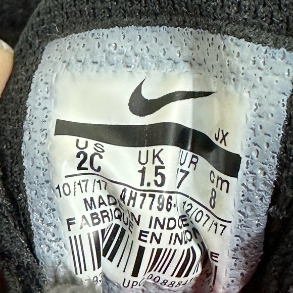 Nike Revolution 4TDV Gym black/White- Anthracite baby Size 2C - Picture 9 of 11